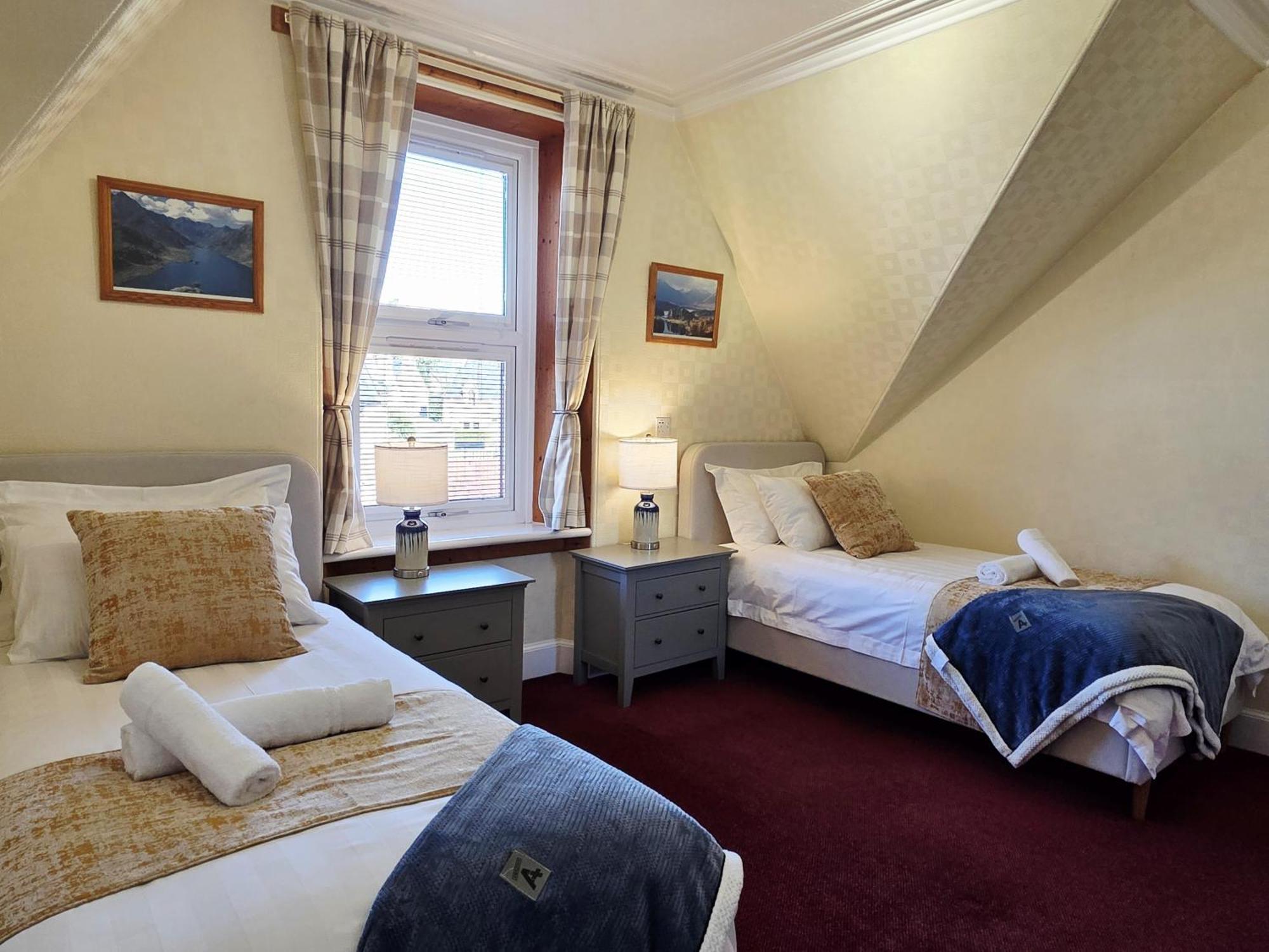 4 Bedroom House Free Parking Villa Inverness