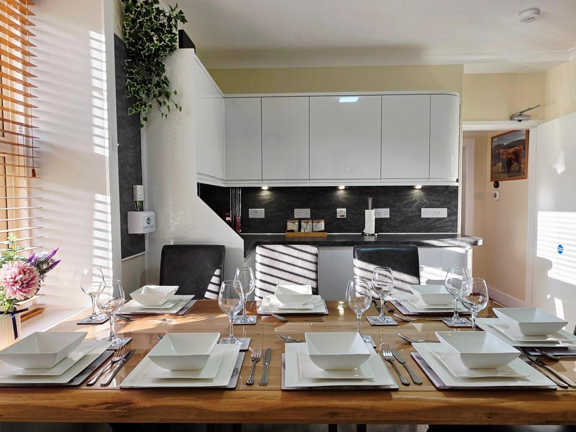 4 Bedroom House Free Parking Villa Inverness