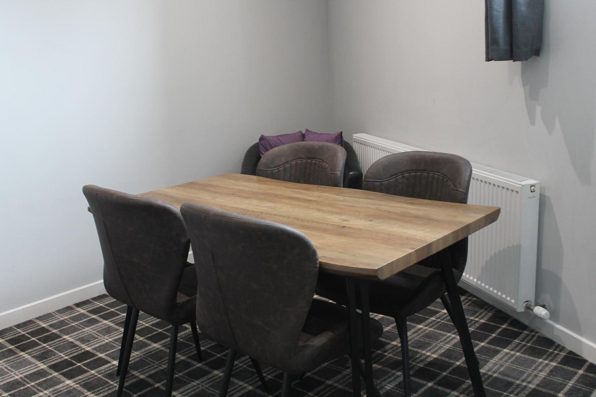 Crown & Bar Hotel Inverness
