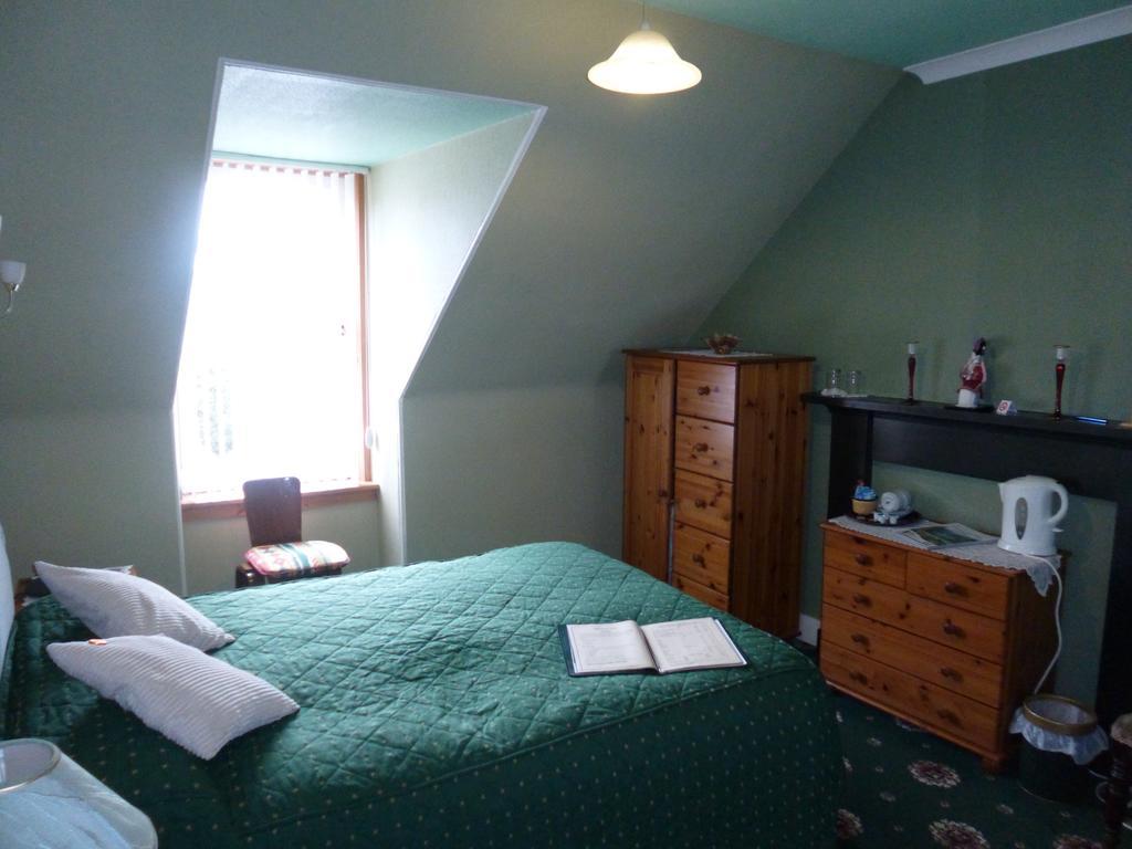 Macdonald House 4*