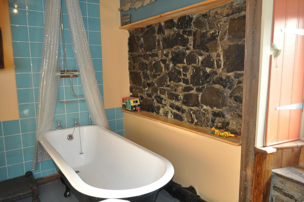Clachamish House - Vegetarian Bed & Breakfast * Inverness