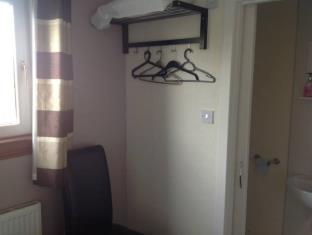 Bed & Breakfast No 29