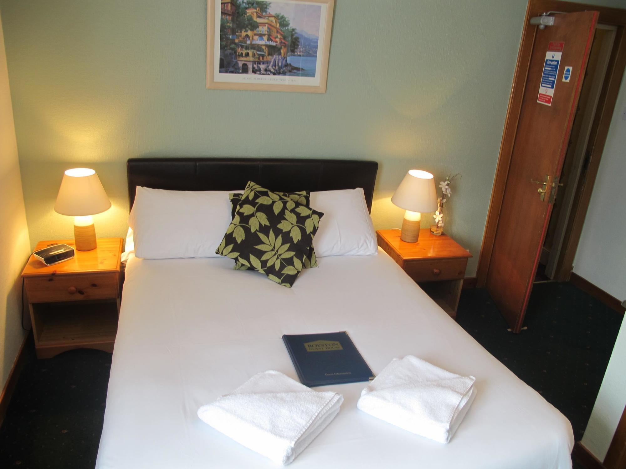 Royston 4*
