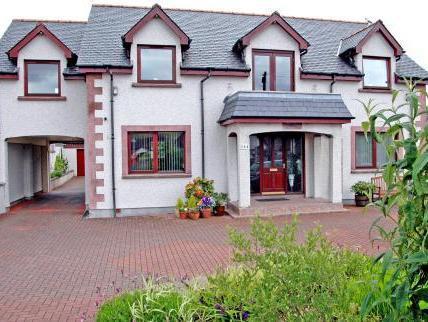 Dunhallin House 4*