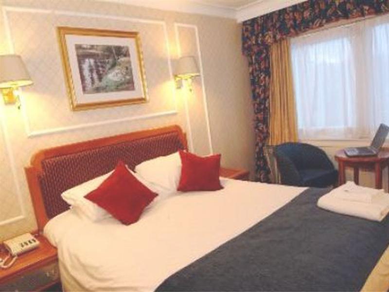 Hotel Leonardo Inverness