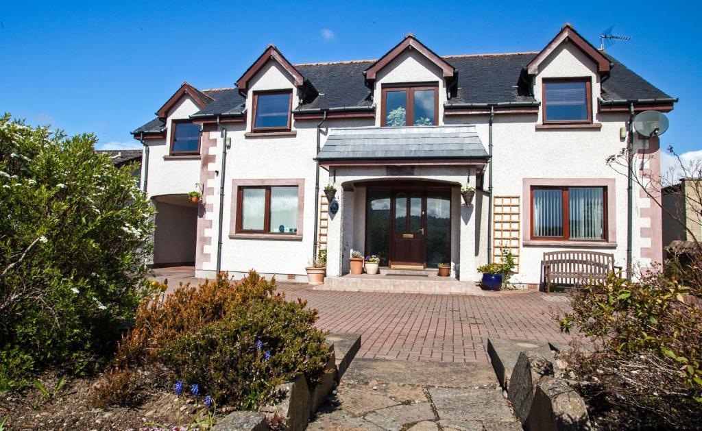 Dunhallin House 4* Inverness