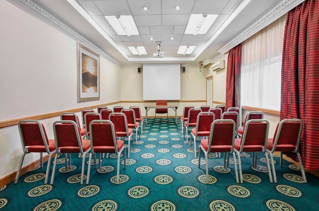 Hotel Leonardo Inverness