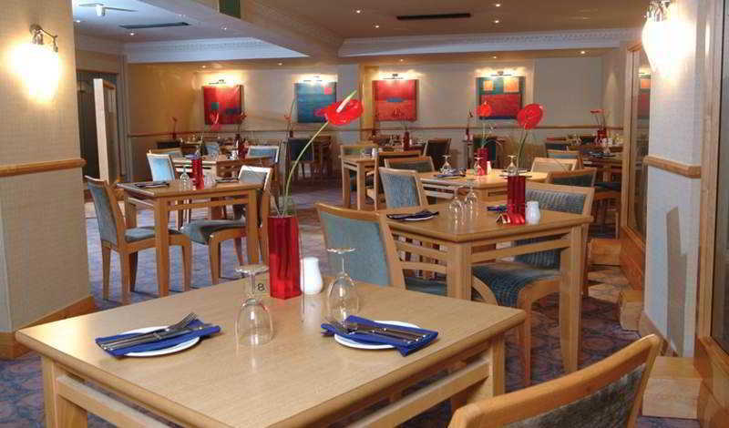 Leonardo 4* Inverness