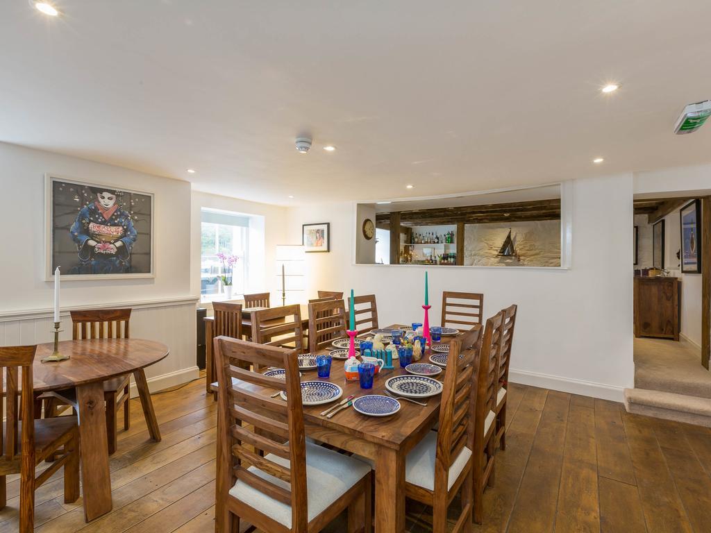 Guest house Charleston House 4*