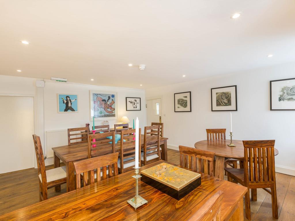 Guest house Charleston House 4*