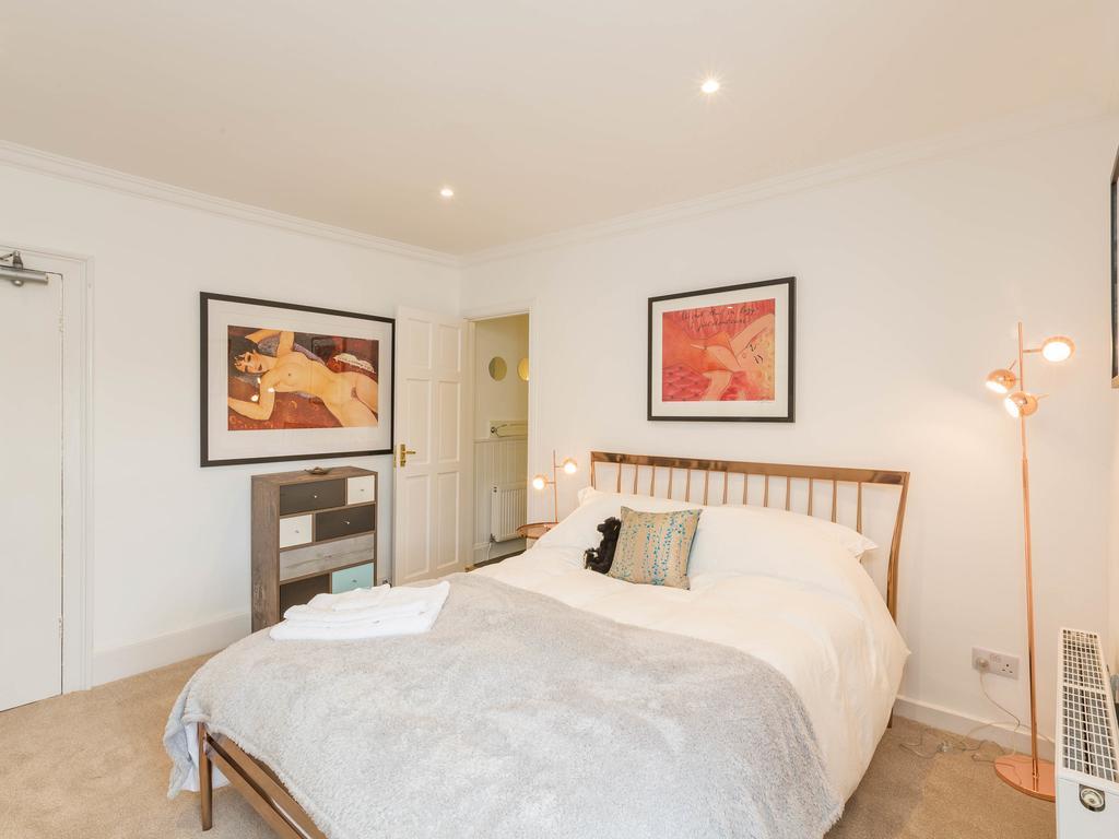 Guest house Charleston House 4*
