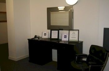 Inverness City Suites Apartment