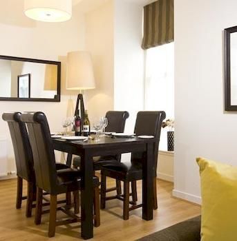 Inverness City Suites *