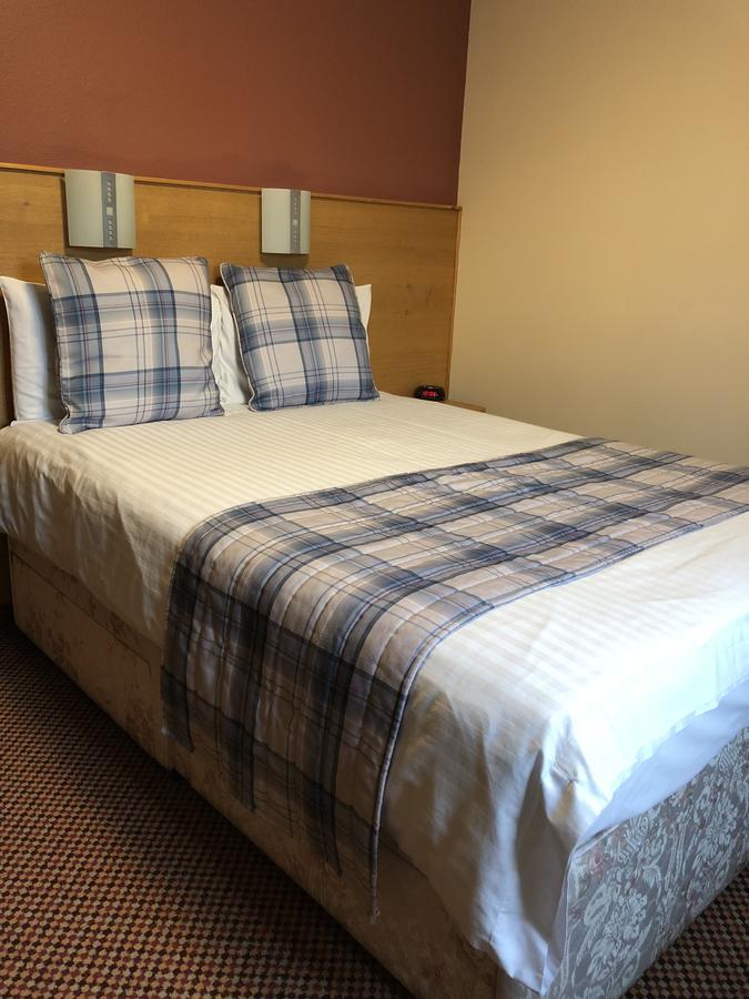 Whinpark Guest house 3*