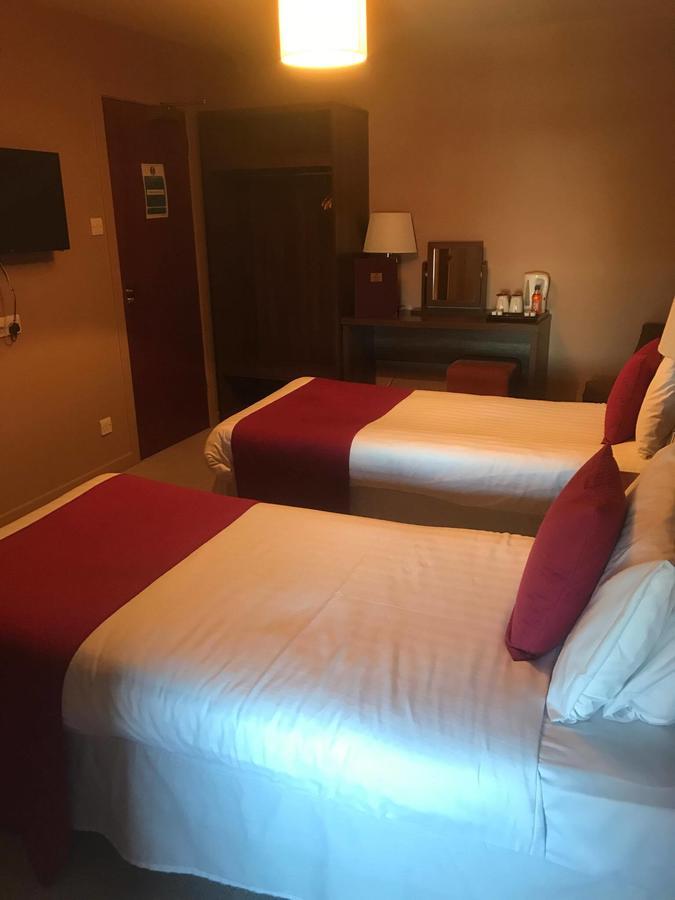 Chieftain Hotel 3*