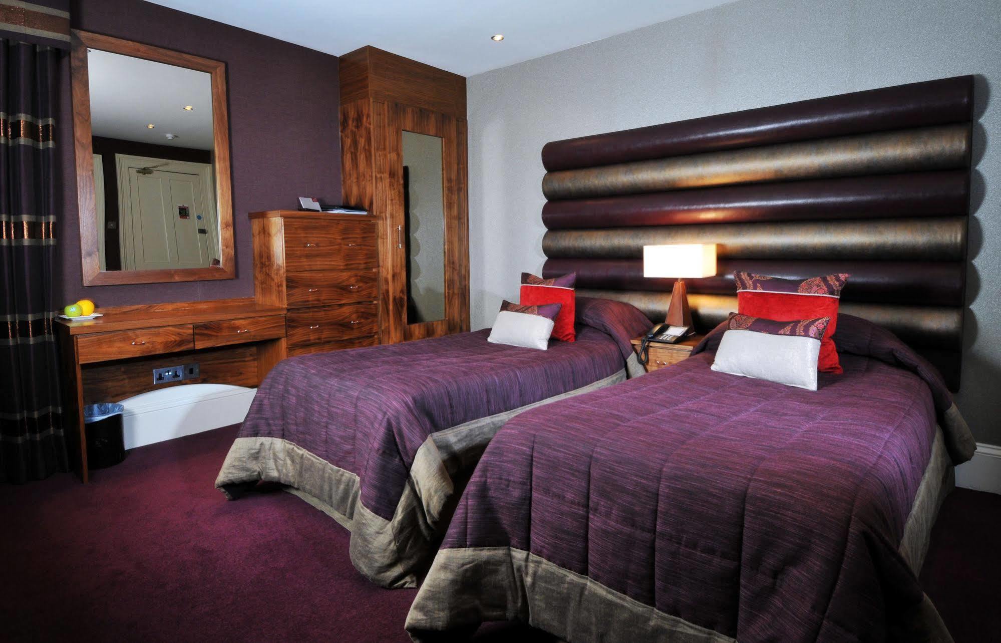 Heathmount 3*
