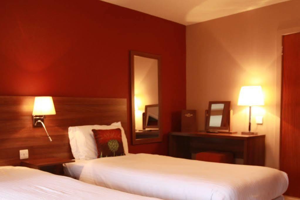 Chieftain Hotel