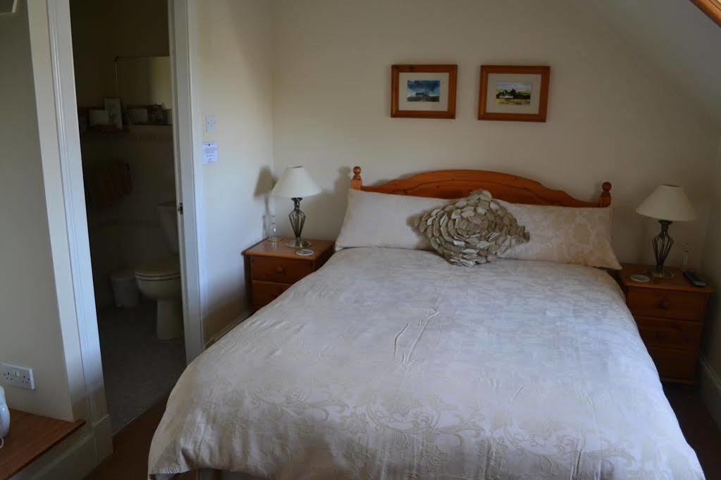 Corunna And Corunna Bed & Breakfast Inverness