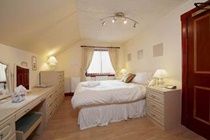 Hotel Acorn House