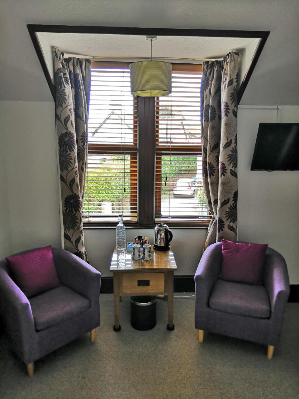 Crown House Guest house Inverness