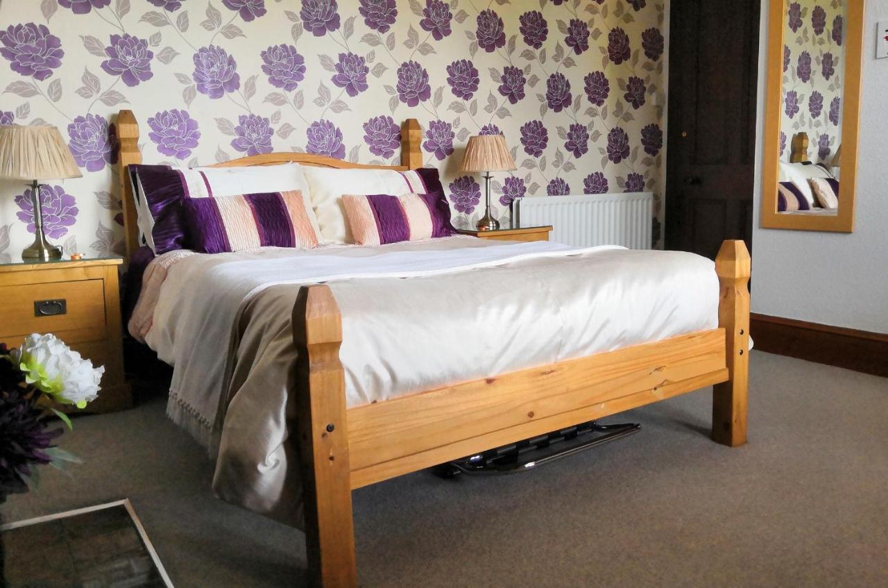Crown House Guest house Inverness