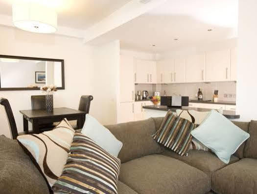Apartment Inverness City Suites