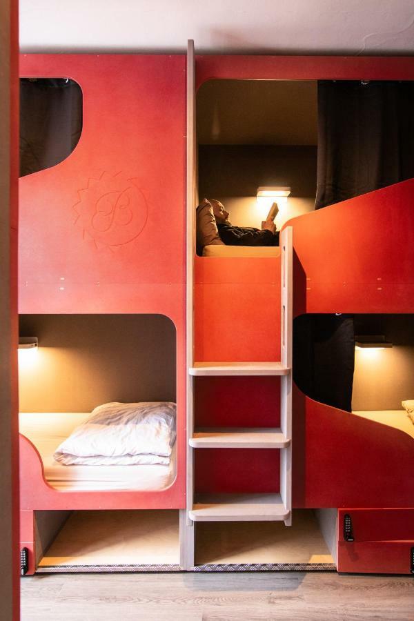 Bazpackers Hostel *