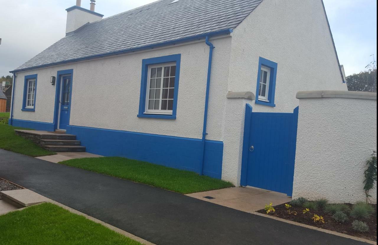 Olavat Detached With Parking Inverness