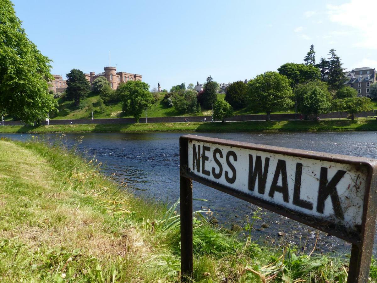 Castle Viewpoint Inverness