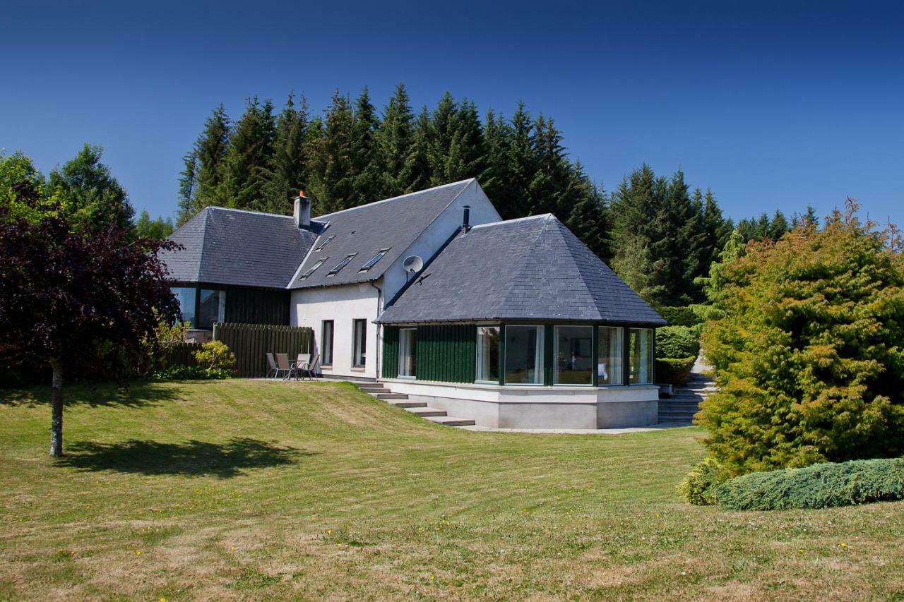 Holiday home Belforte House