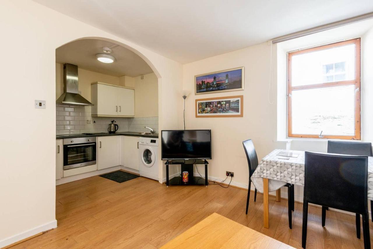 Apartment Centre 2 Bed - Baron Taylor Street Inverness