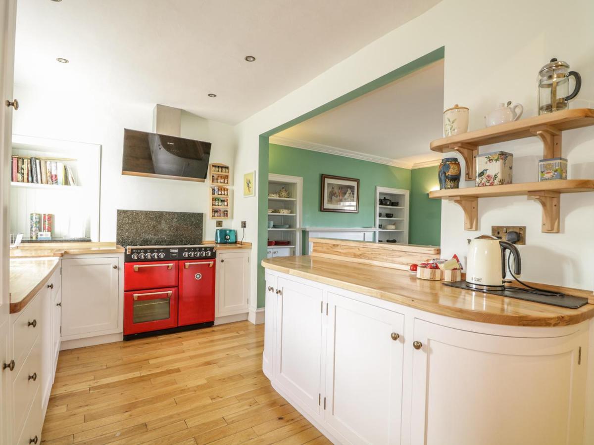 Holiday home 10 Douglas Row Inverness