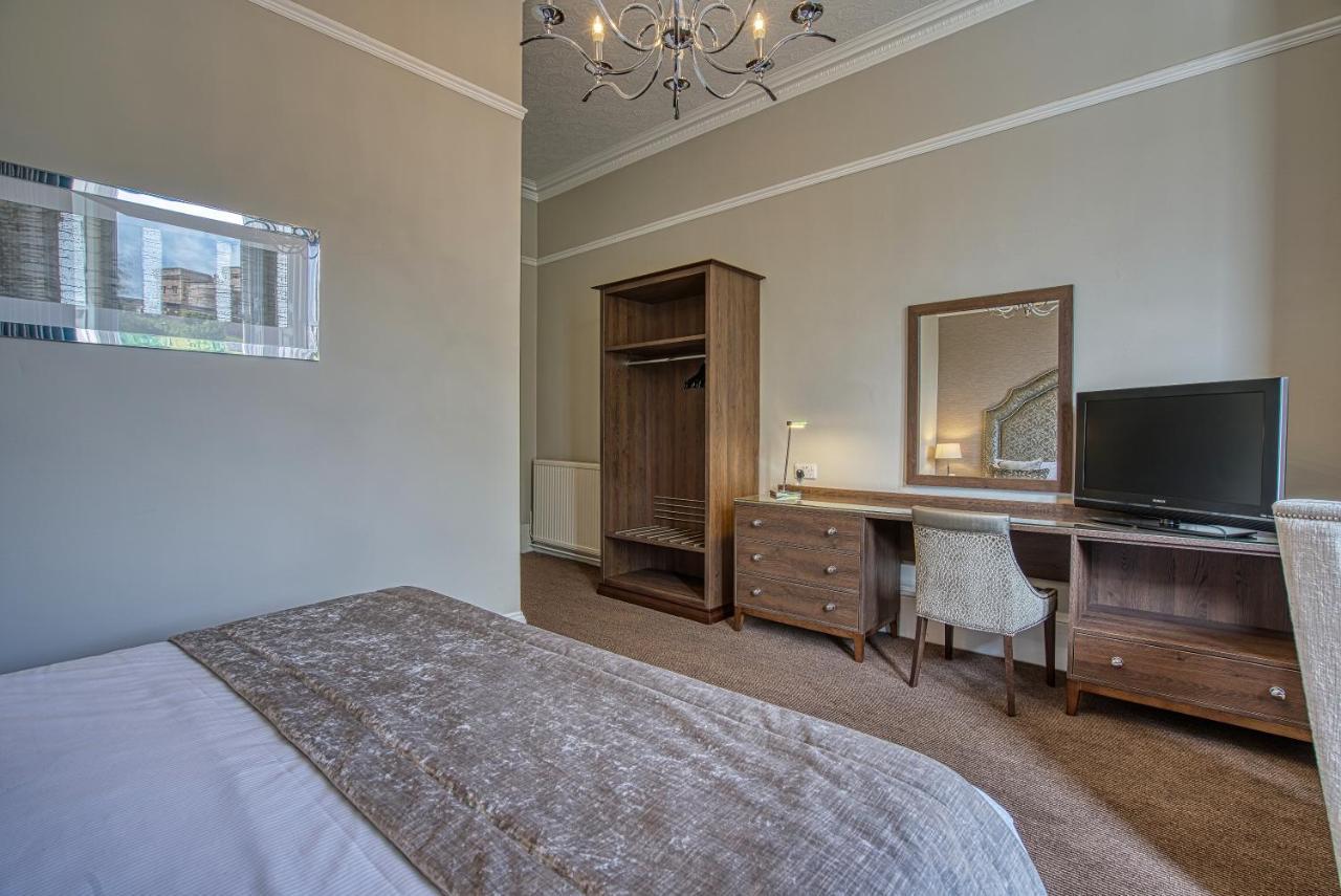 Western Palace & 4*